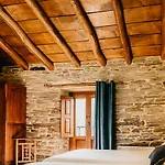 Casas De Outeiro *