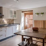 Casas De Outeiro *