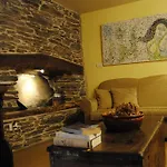Casas De Outeiro * Samos