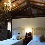 Casas De Outeiro Samos