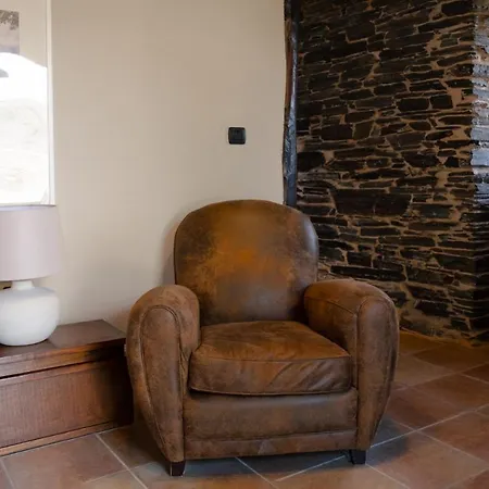 Casas De Outeiro *