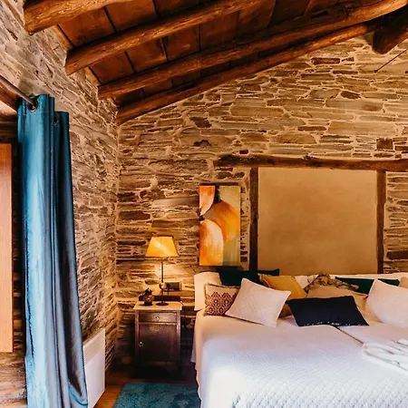 منزل ريفي Casas De Outeiro ساموس