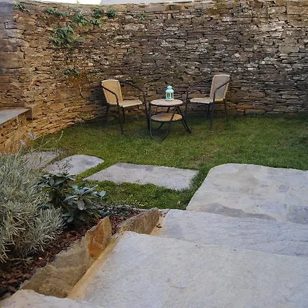 Casas De Outeiro