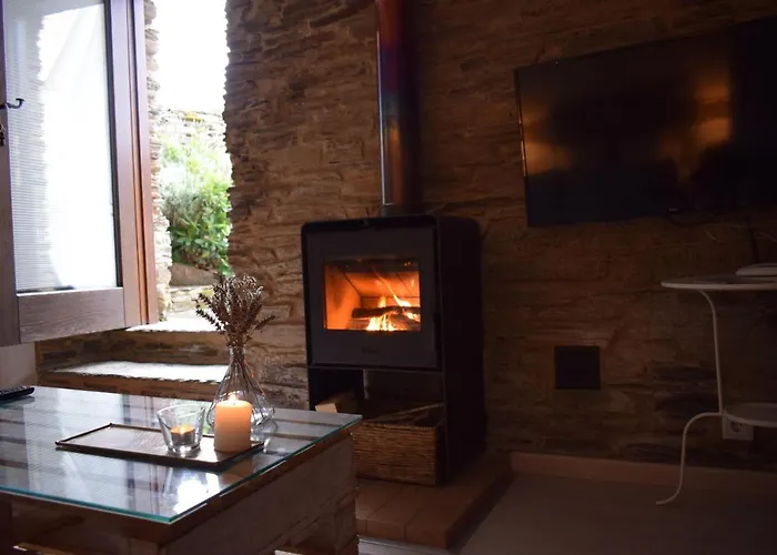 Casas De Outeiro Landsted Samos